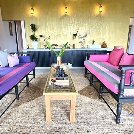D' Art Villa Retreat And Spa 탕갈레 외부 사진